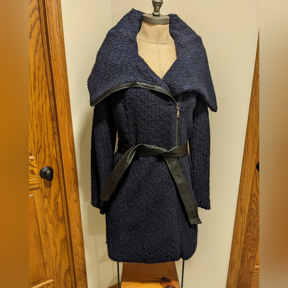 Cole Haan wool blend size 8 coat/jacket mid length
